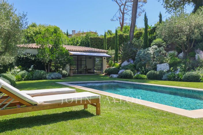 Image No.18-5 Bed House for sale