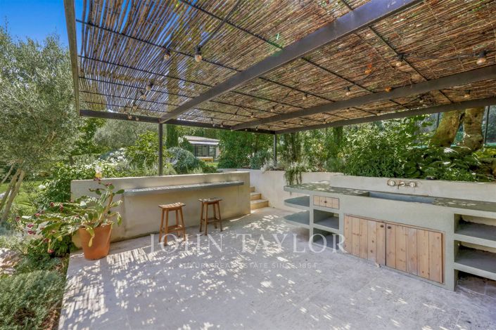 Image No.20-5 Bed House for sale