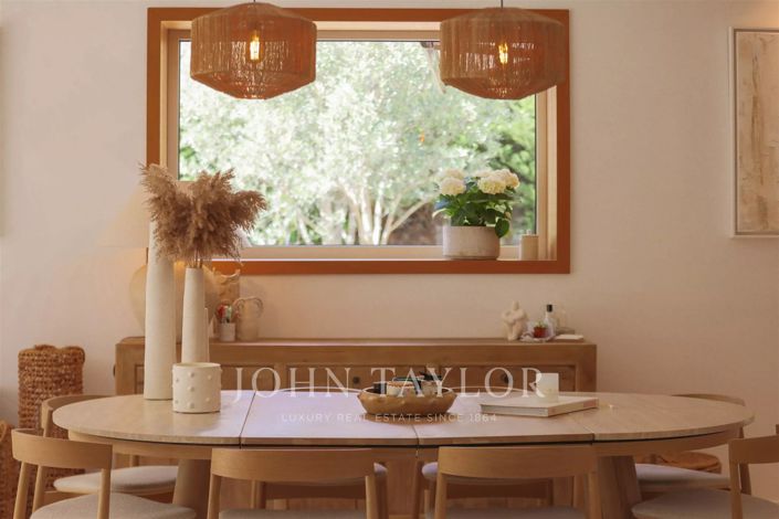 Image No.7-5 Bed House for sale