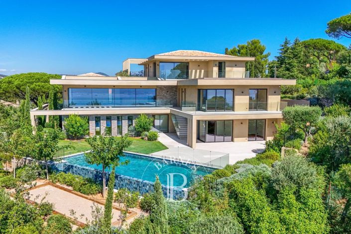 Image No.7-Maison de 5 chambres à vendre à Sainte-Maxime