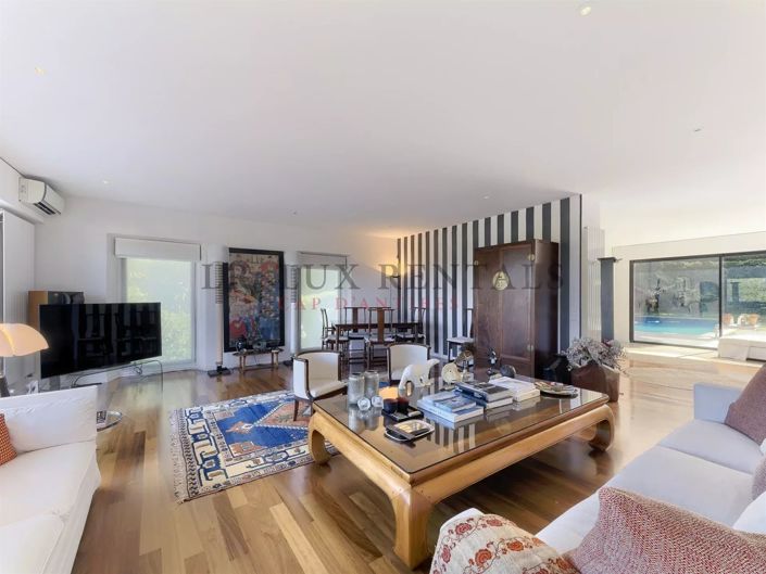 Image No.12-5 Bed House for sale
