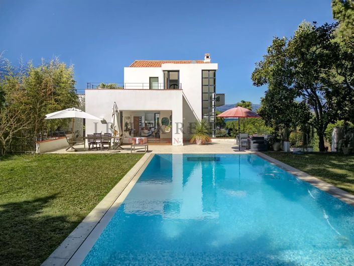 Image No.3-5 Bed House for sale