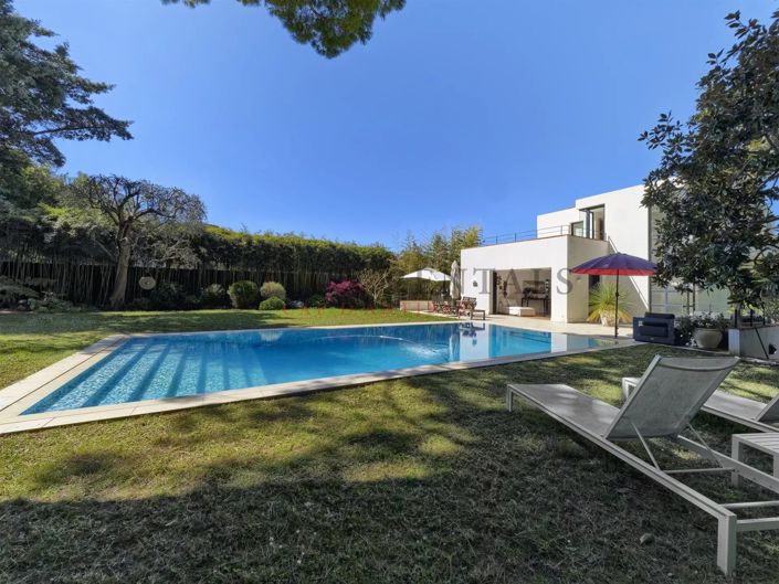 Image No.4-5 Bed House for sale