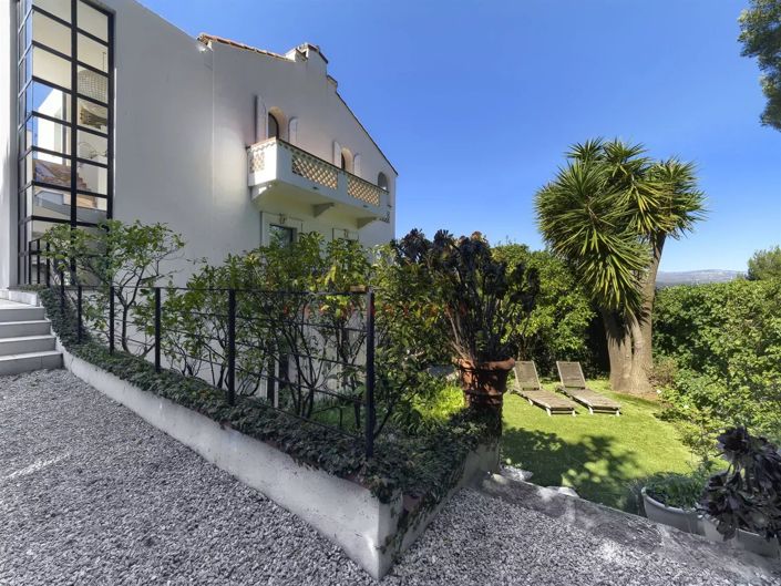 Image No.5-5 Bed House for sale