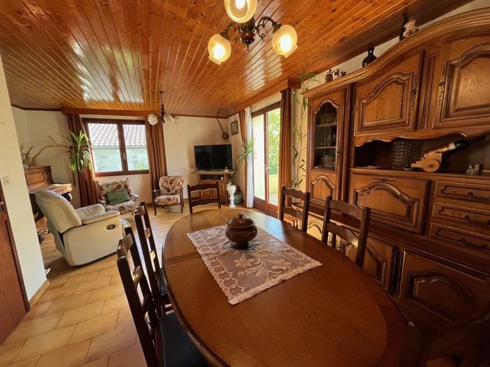 Image No.2-5 Bed House for sale