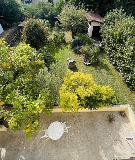 Image No.4-5 Bed House for sale