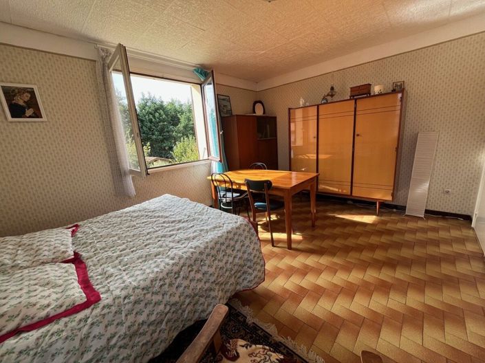 Image No.5-5 Bed House for sale