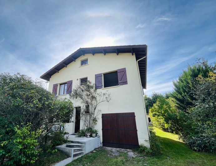 Image No.9-5 Bed House for sale