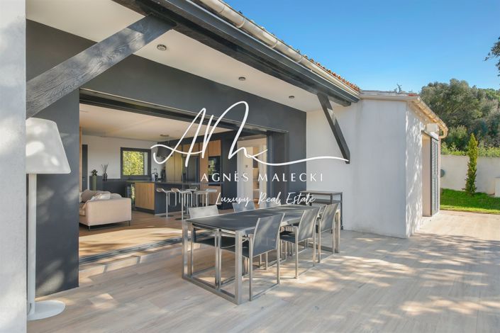 Image No.4-4 Bed House for sale