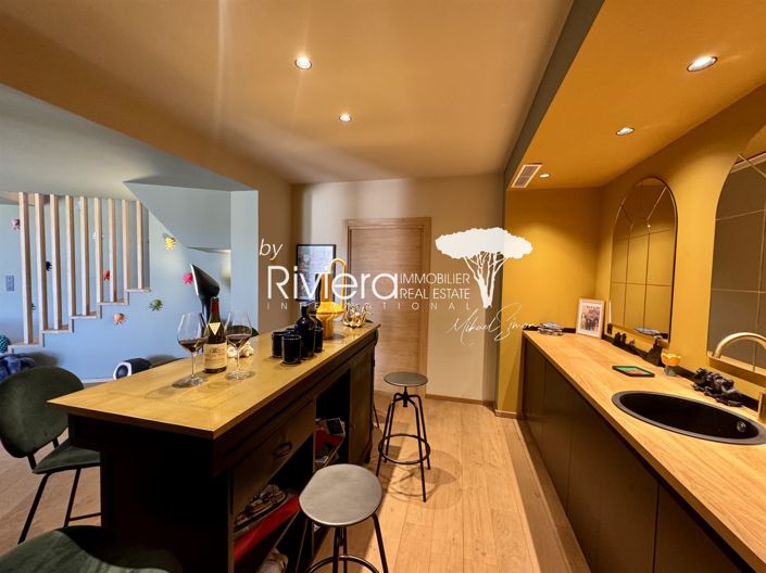 Image No.13-6 Bed House for sale