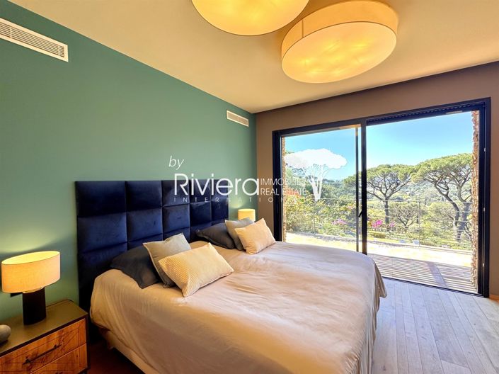 Image No.20-6 Bed House for sale