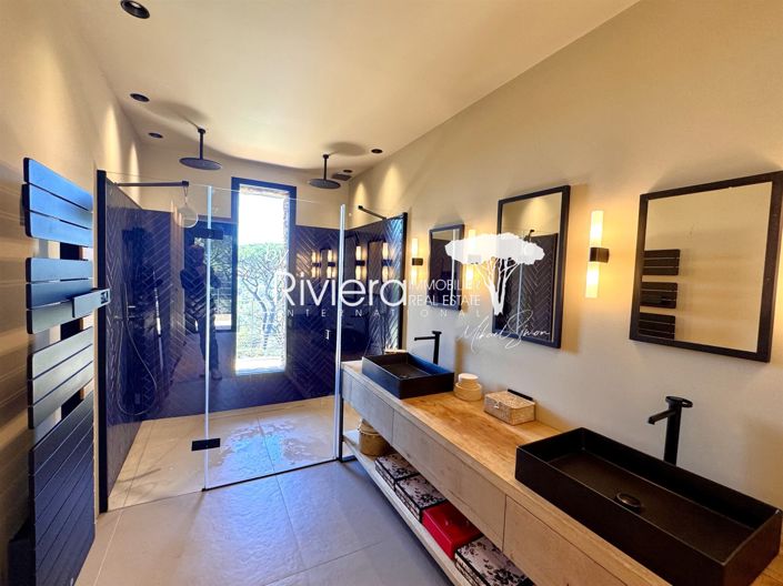 Image No.23-6 Bed House for sale