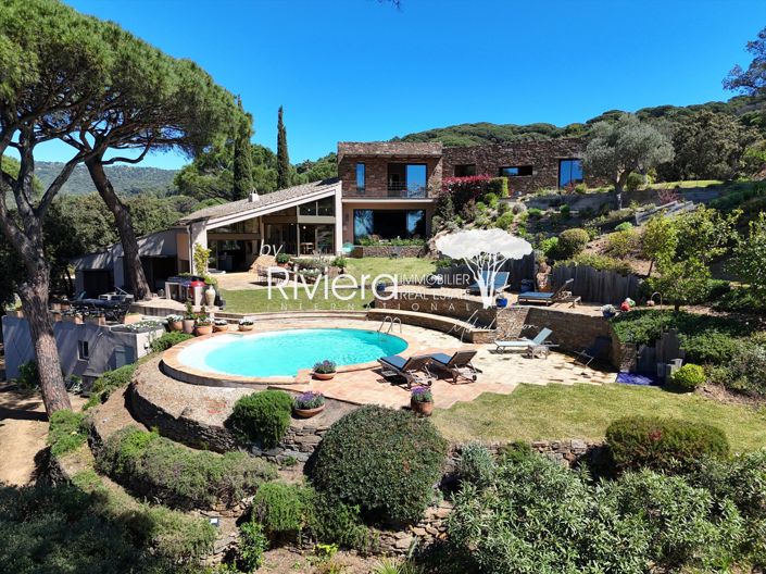Image No.3-6 Bed House for sale