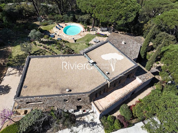 Image No.7-6 Bed House for sale