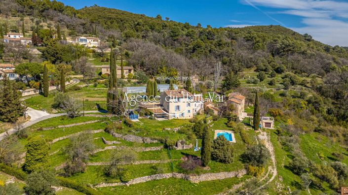 Image No.4-Maison de 7 chambres à vendre à Seillans