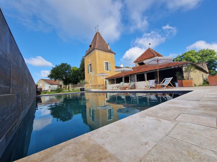 Image No.20-5 Bed House for sale