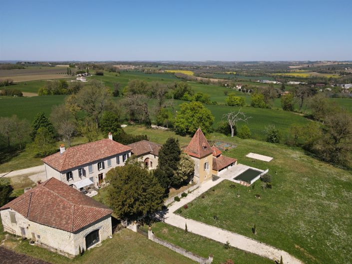 Image No.24-5 Bed House for sale