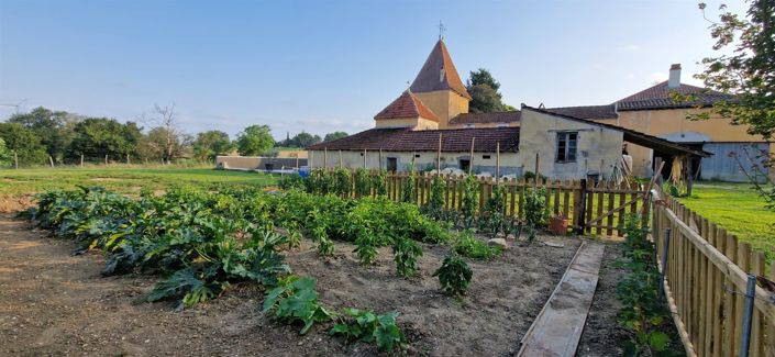 Image No.26-5 Bed House for sale