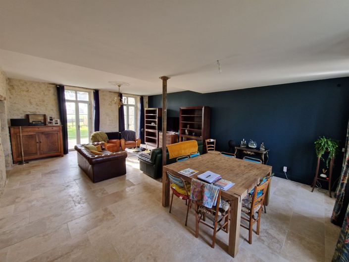 Image No.4-5 Bed House for sale