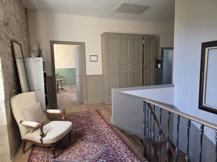 Image No.5-5 Bed House for sale