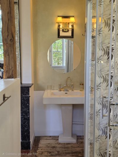 Image No.8-5 Bed House for sale