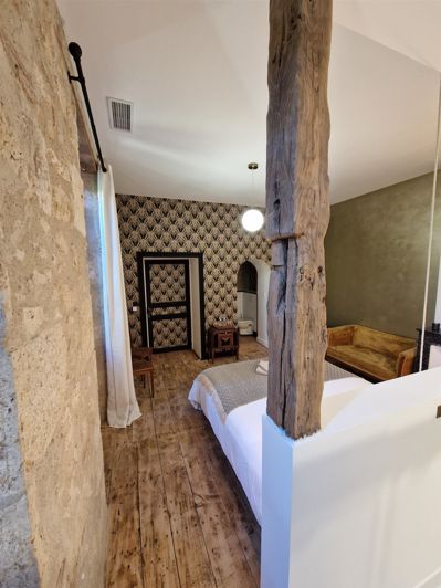 Image No.9-5 Bed House for sale