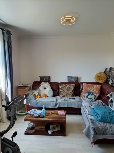 Image No.10-3 Bed House for sale