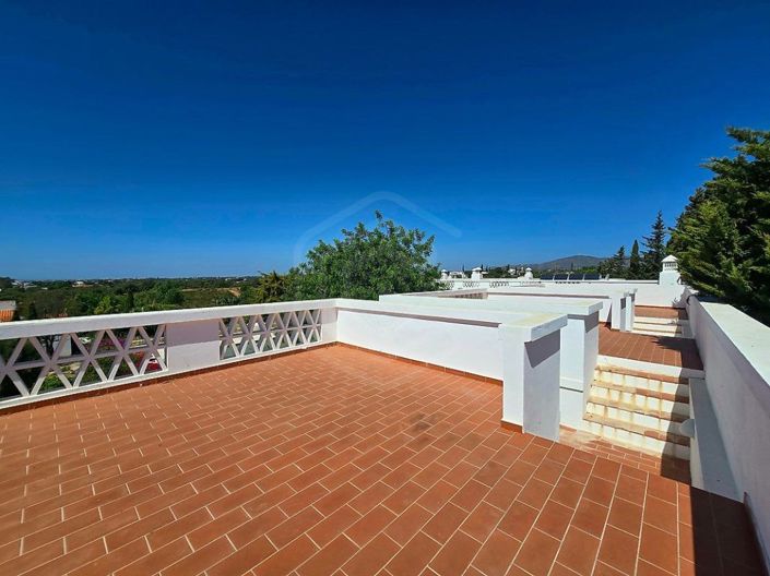 Image No.12-15 Bed House for sale