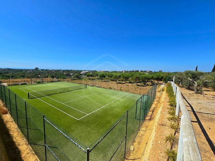 Image No.20-15 Bed House for sale