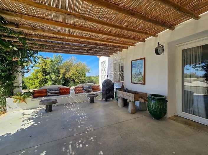 Image No.31-15 Bed House for sale