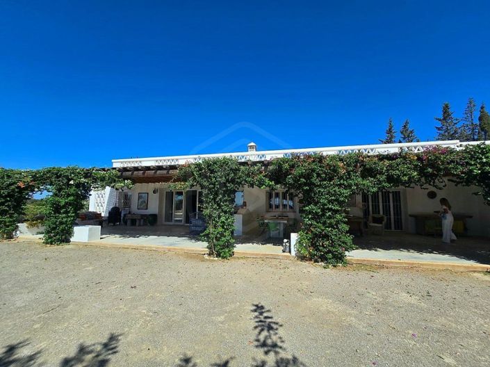 Image No.36-15 Bed House for sale