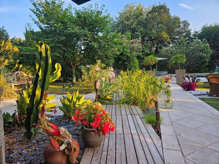 Image No.6-4 Bed House for sale