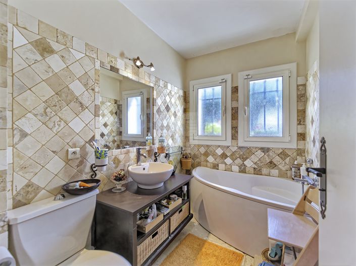 Image No.13-4 Bed House for sale