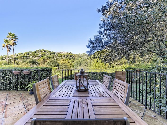 Image No.6-4 Bed House for sale