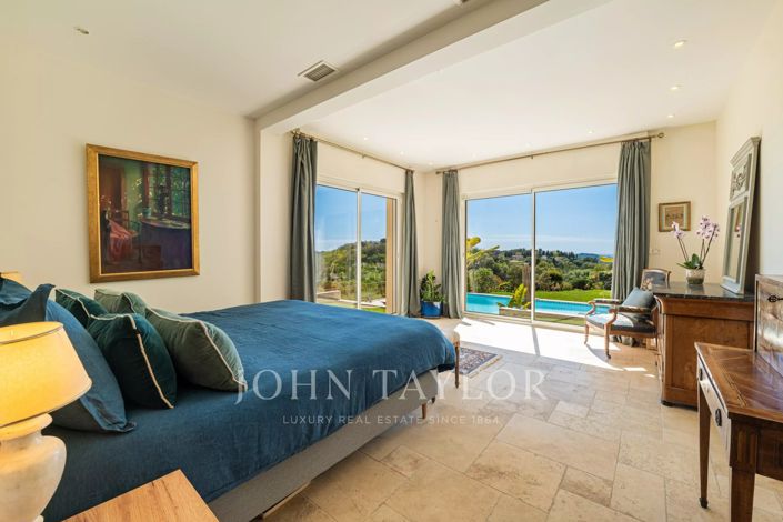 Image No.18-7 Bed House for sale