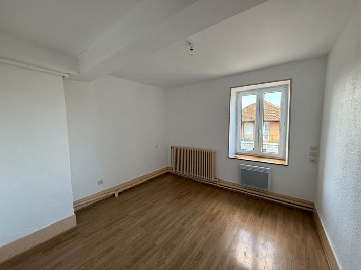 Image No.6-3 Bed House for sale