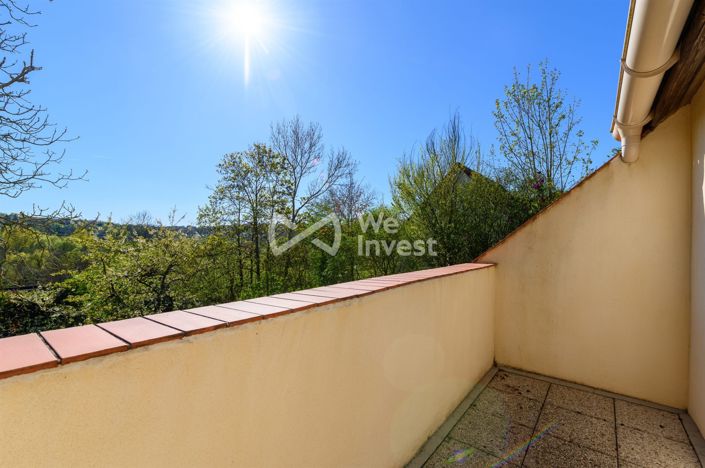 Image No.17-4 Bed Property for sale