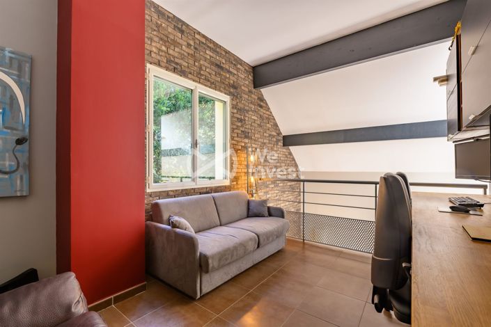 Image No.24-4 Bed Property for sale