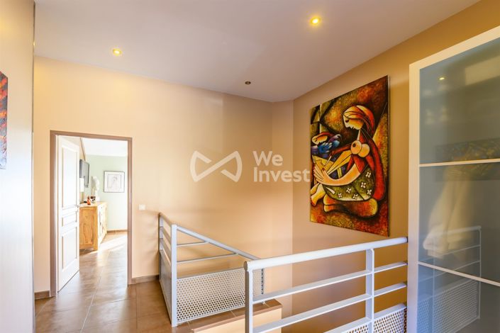 Image No.3-4 Bed Property for sale