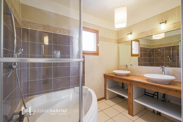 Image No.5-3 Bed House for sale