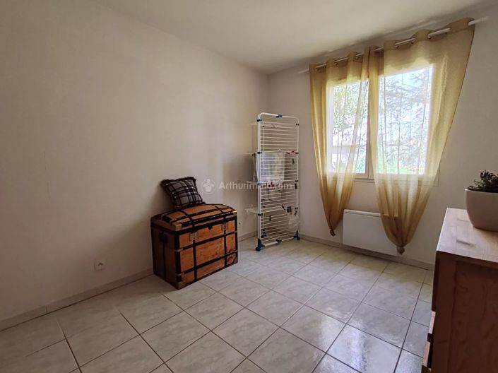 Image No.11-3 Bed House for sale