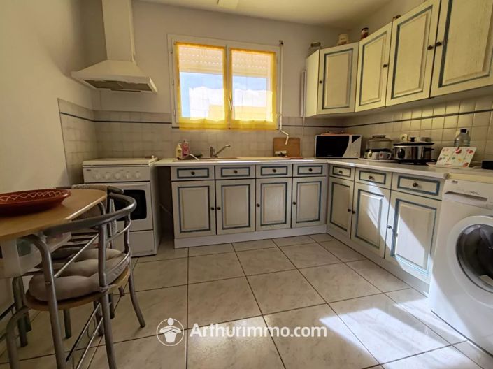 Image No.8-3 Bed House for sale