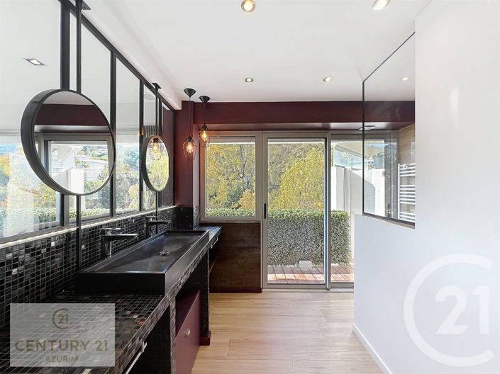 Image No.12-3 Bed Apartment for sale