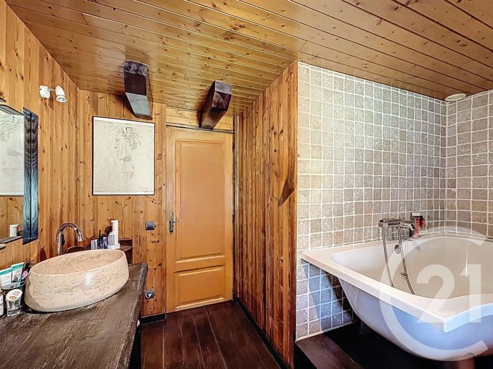 Image No.11-4 Bed House for sale