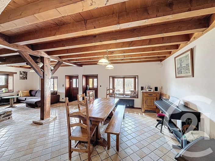 Image No.2-4 Bed House for sale