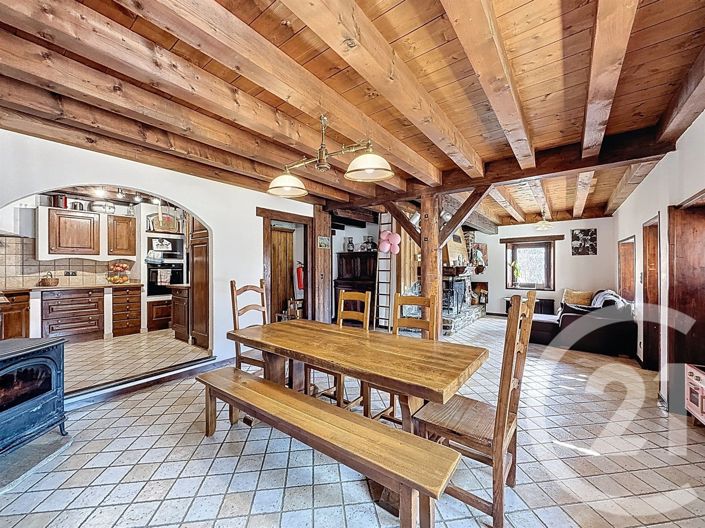 Image No.3-4 Bed House for sale