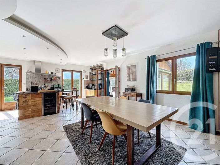 Image No.2-3 Bed House for sale