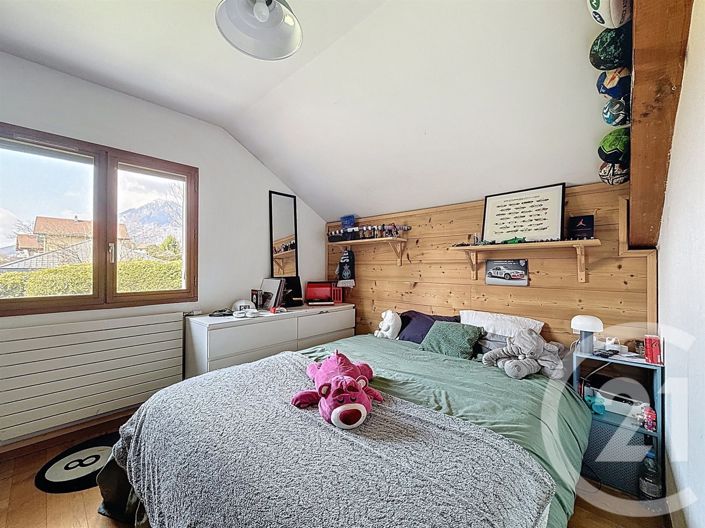 Image No.9-3 Bed House for sale