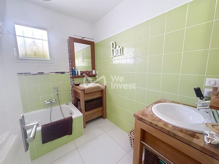 Image No.10-4 Bed House for sale