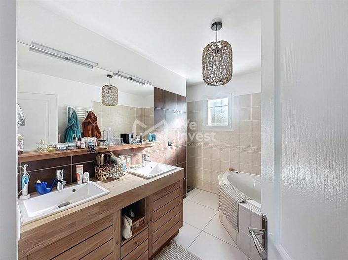 Image No.13-4 Bed House for sale